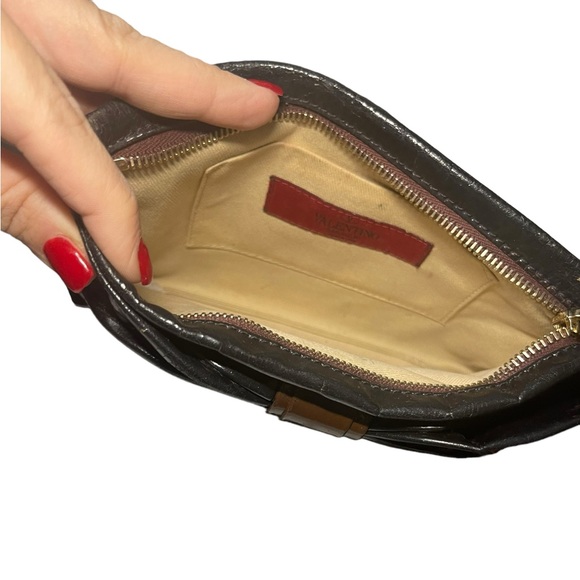 Valentino Leather Bow Clutch, Black & Brown w. Gold Hardware - ALL SHIPS FREE - Picture 7 of 7